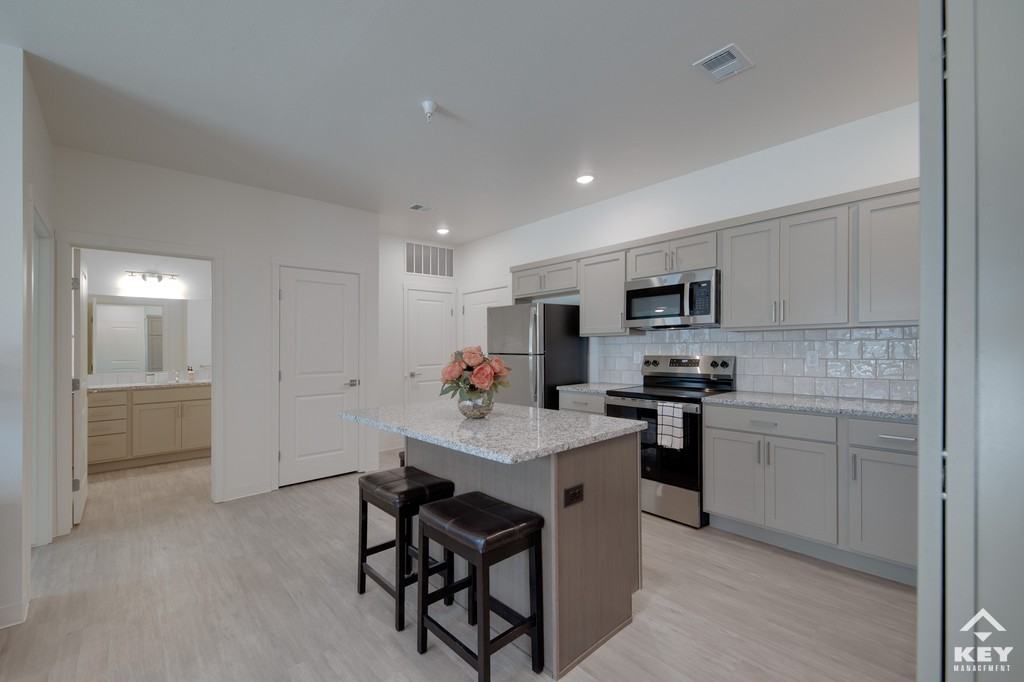 Buffalo Ridge Apartments - Photo 4 of 21