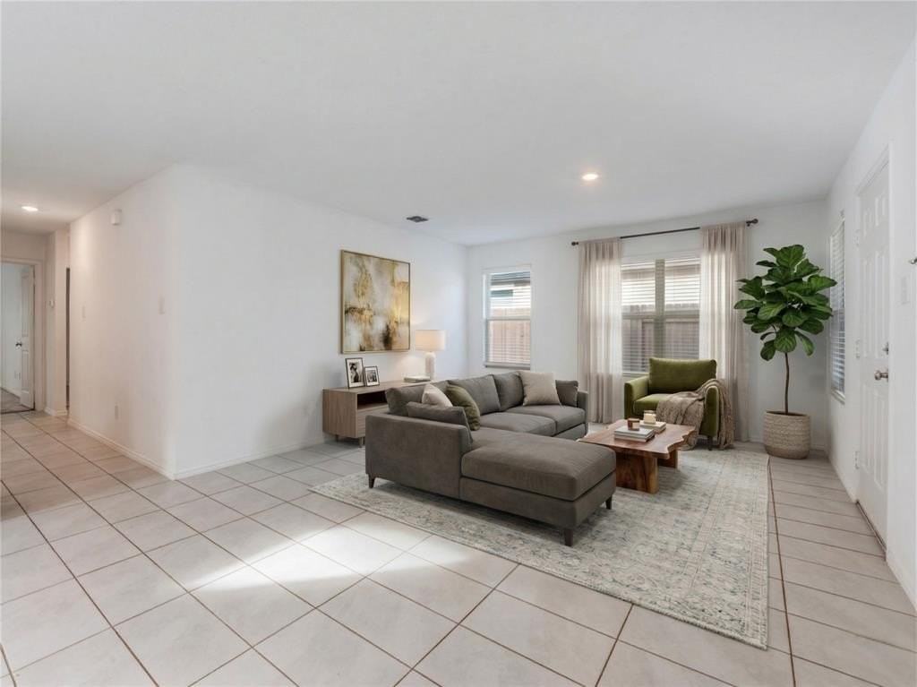 14008 Earlham St - Photo 4 of 23