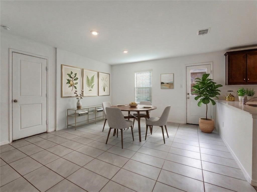 14008 Earlham St - Photo 7 of 23