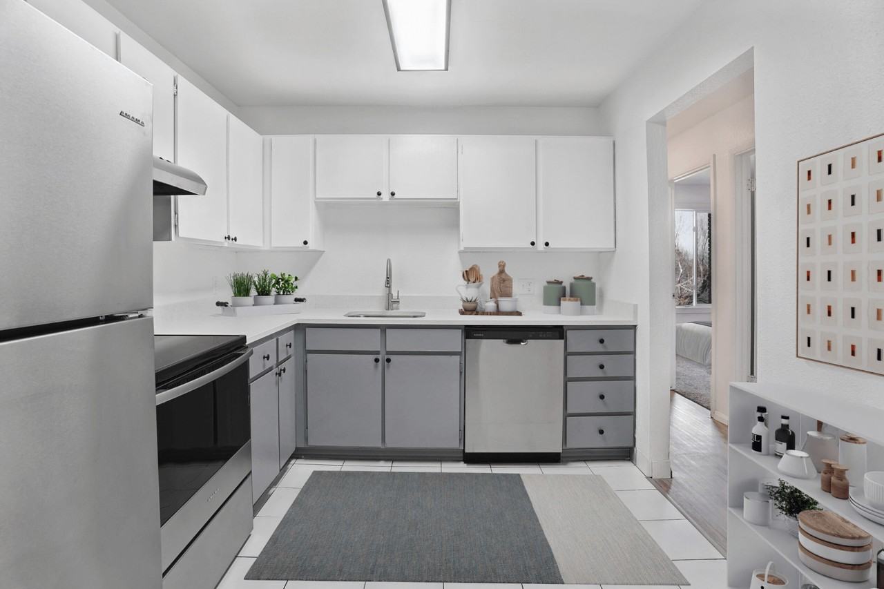 Highland Commons - Photo 3 of 14