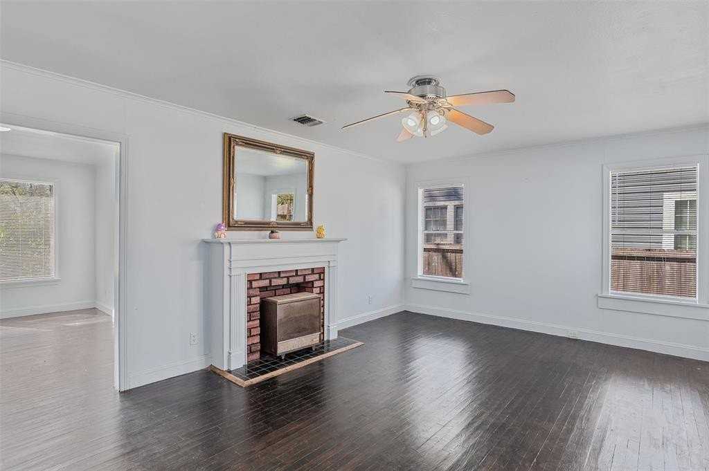 219 E Slattery Blvd - Photo 3 of 13