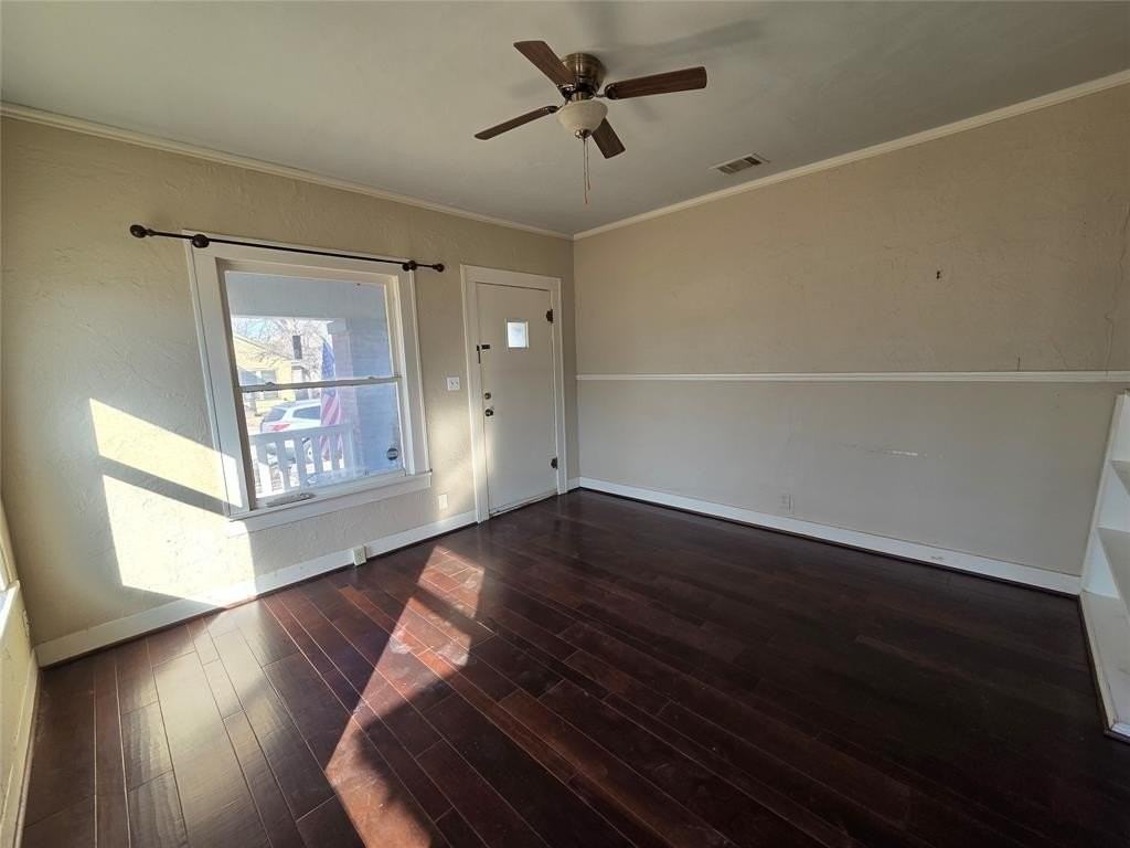 1335 S Lake St - Photo 2 of 10