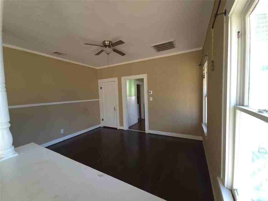 1335 S Lake St - Photo 5 of 10