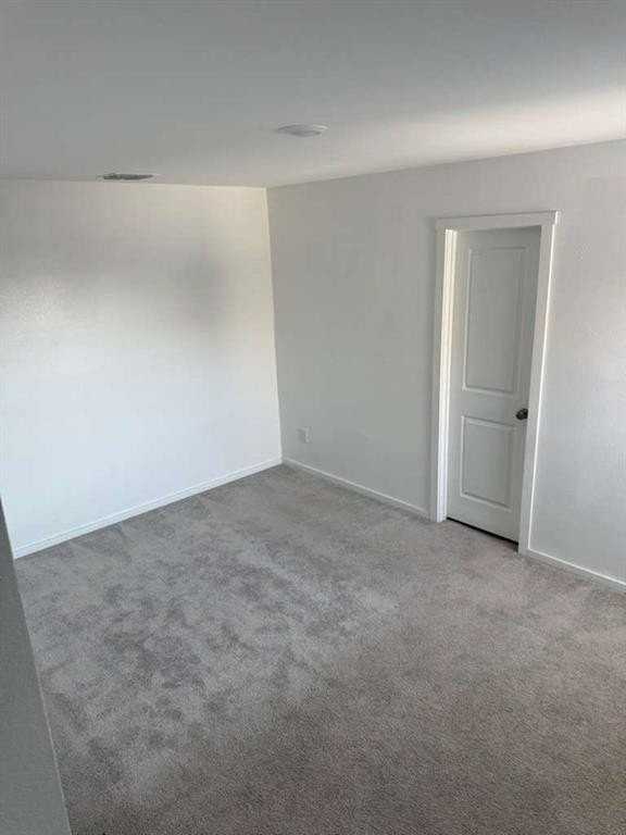 12128 Thoroughbred Dr - Photo 6 of 7