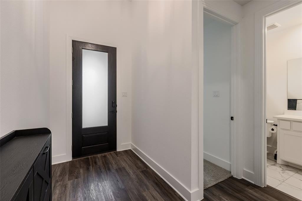 3509 Mescalbean Dr - Photo 5 of 38