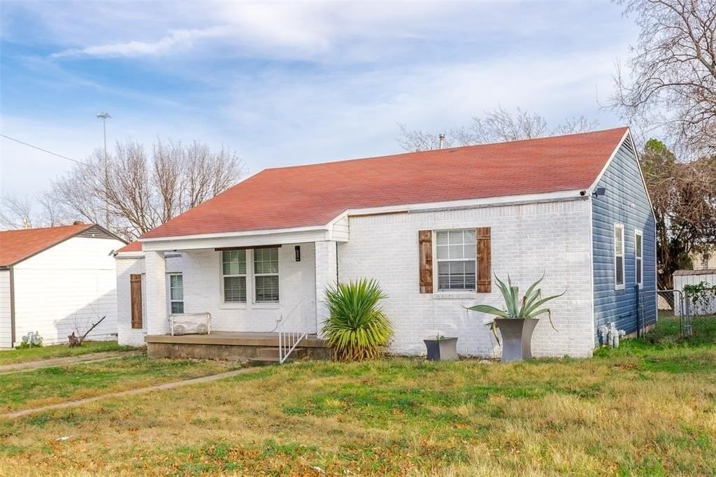 3212 S Llewellyn Ave - Photo 2 of 25