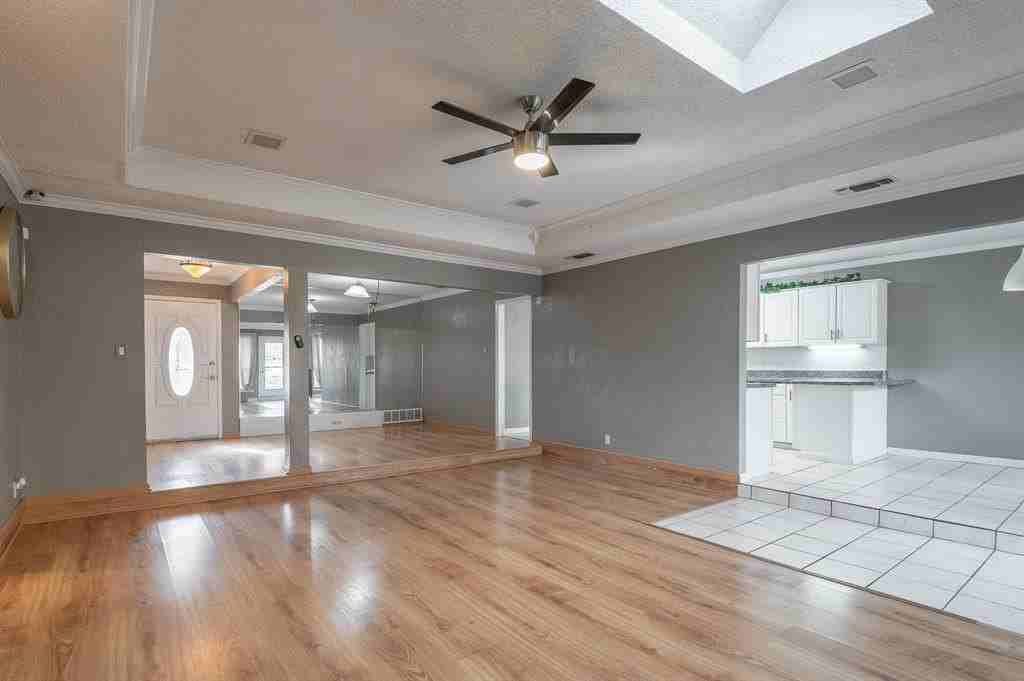 2707 Woodshire Dr - Photo 7 of 17