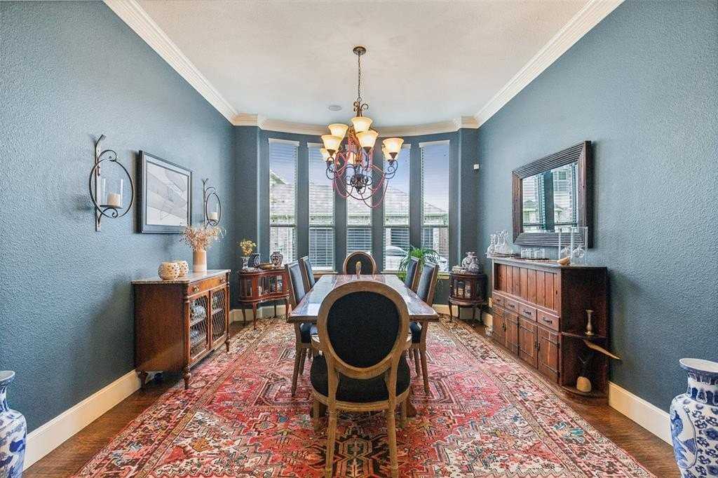 2404 Lilyfield Dr - Photo 6 of 36