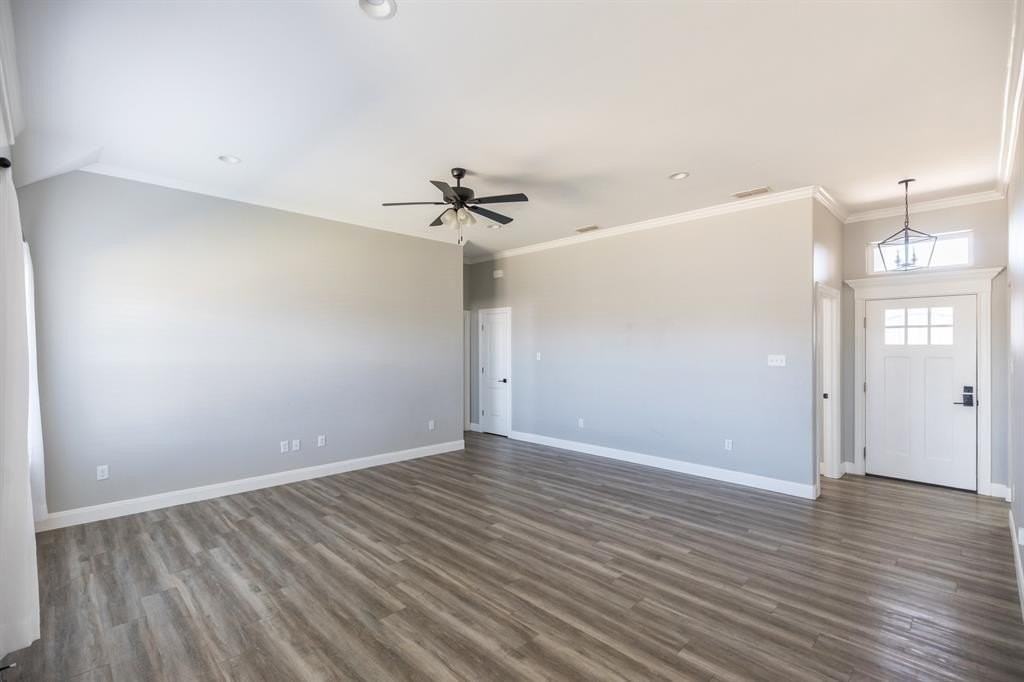 114 Carriage Hills Pkwy - Photo 5 of 31