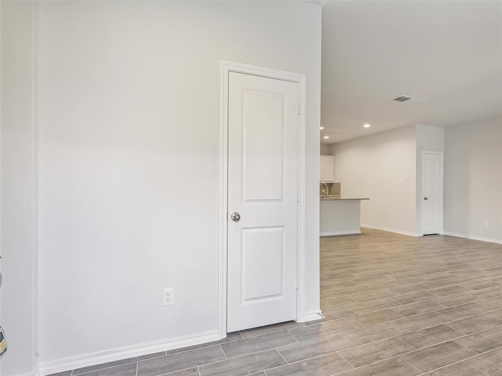 3226 Shortgrass Ln - Photo 4 of 25