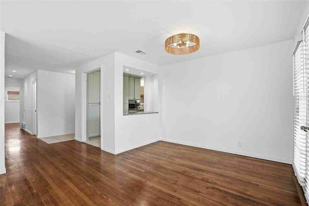 8834 Liptonshire Dr - Photo 6 of 16