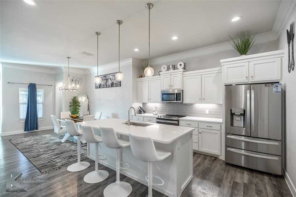 4517 Crosley Ln - Photo 3 of 33