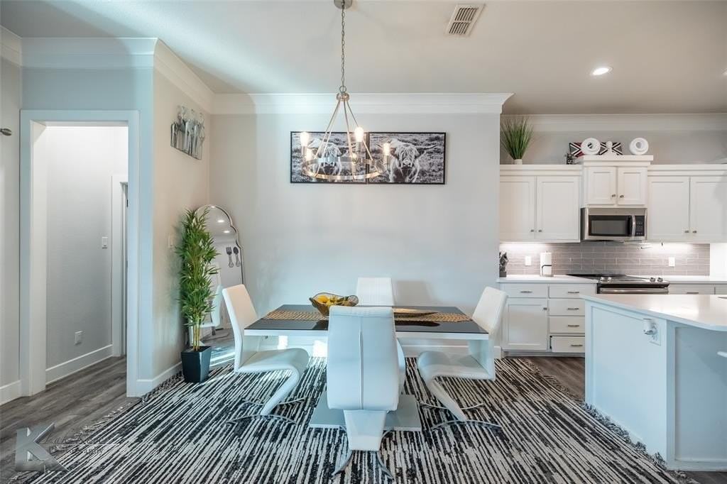 4517 Crosley Ln - Photo 6 of 33