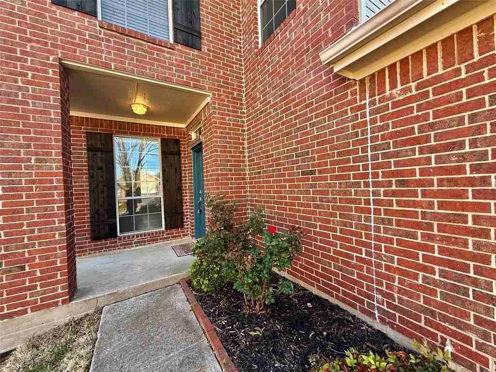 4916 Lodgepole Ln - Photo 3 of 32