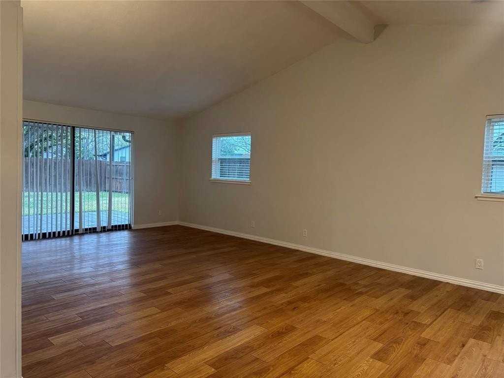 11447 Coral Hills Dr - Photo 5 of 23