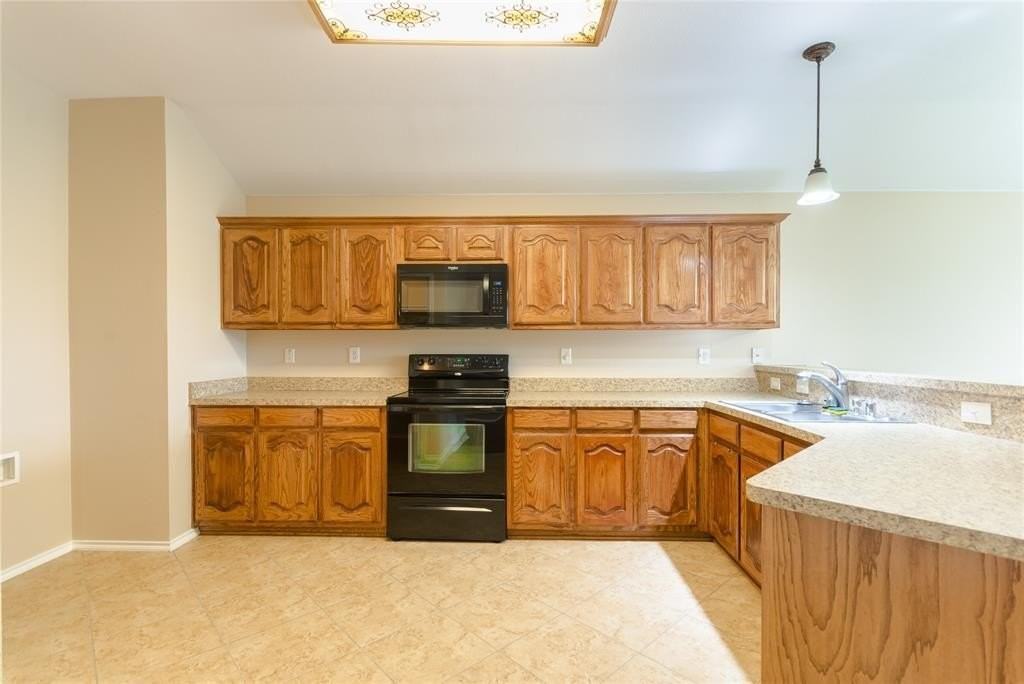 6505 Graceland Dr - Photo 6 of 17