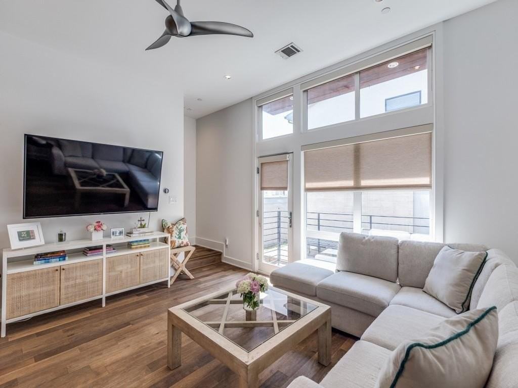 5202 Capitol Ave #1110 - Photo 4 of 17