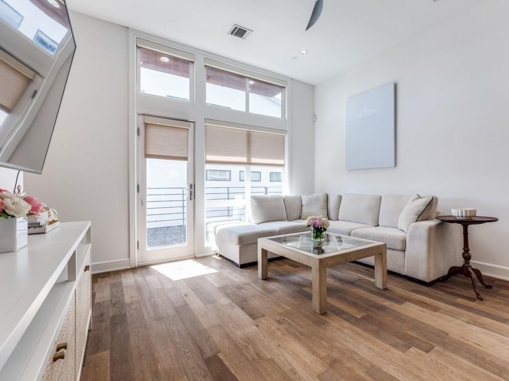 5202 Capitol Ave #1110 - Photo 5 of 17