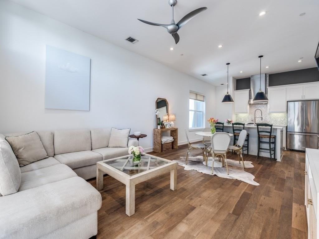 5202 Capitol Ave #1110 - Photo 6 of 17