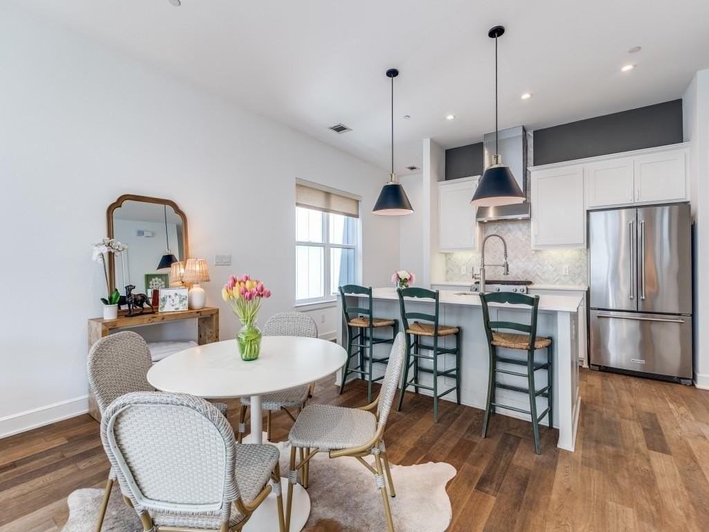 5202 Capitol Ave #1110 - Photo 7 of 17