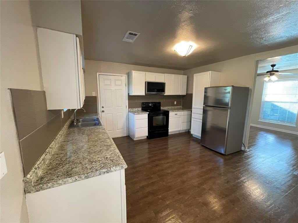 712 Sw Sunnybrook Dr - Photo 3 of 19