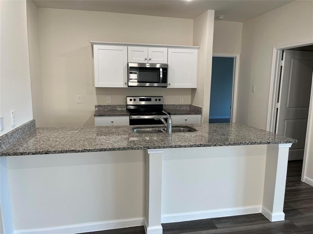 781 Richmond Dr - Photo 4 of 10