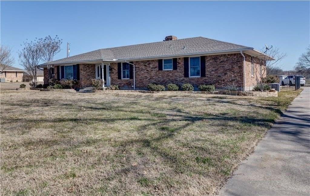 251 S 2nd St - Photo 2 of 13