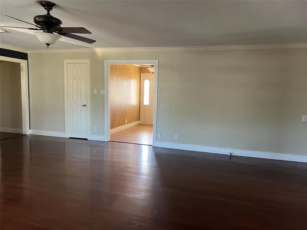 251 S 2nd St - Photo 4 of 13