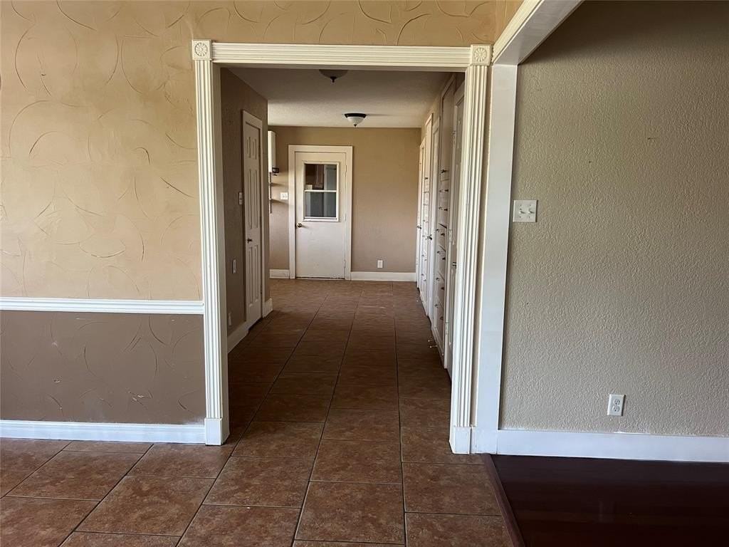 251 S 2nd St - Photo 5 of 13