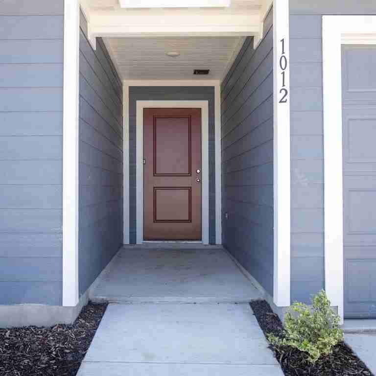 1012 Mountain Laurel Rd - Photo 2 of 18