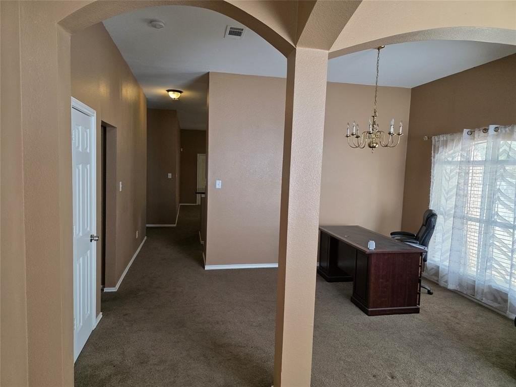 5600 Creekhollow Dr - Photo 6 of 34