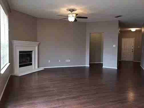 6304 Downeast Dr - Photo 2 of 10