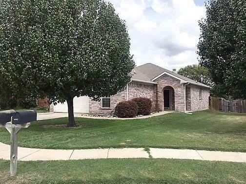 6304 Downeast Dr - Photo 3 of 10