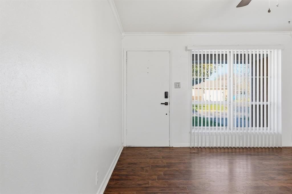 106 N 9th St - Photo 2 of 22