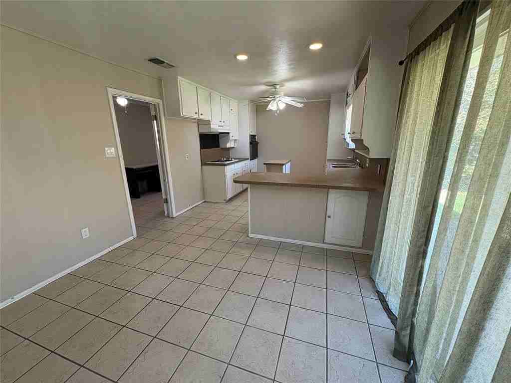 1111 Duane St - Photo 6 of 28