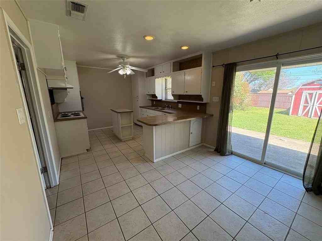 1111 Duane St - Photo 7 of 28