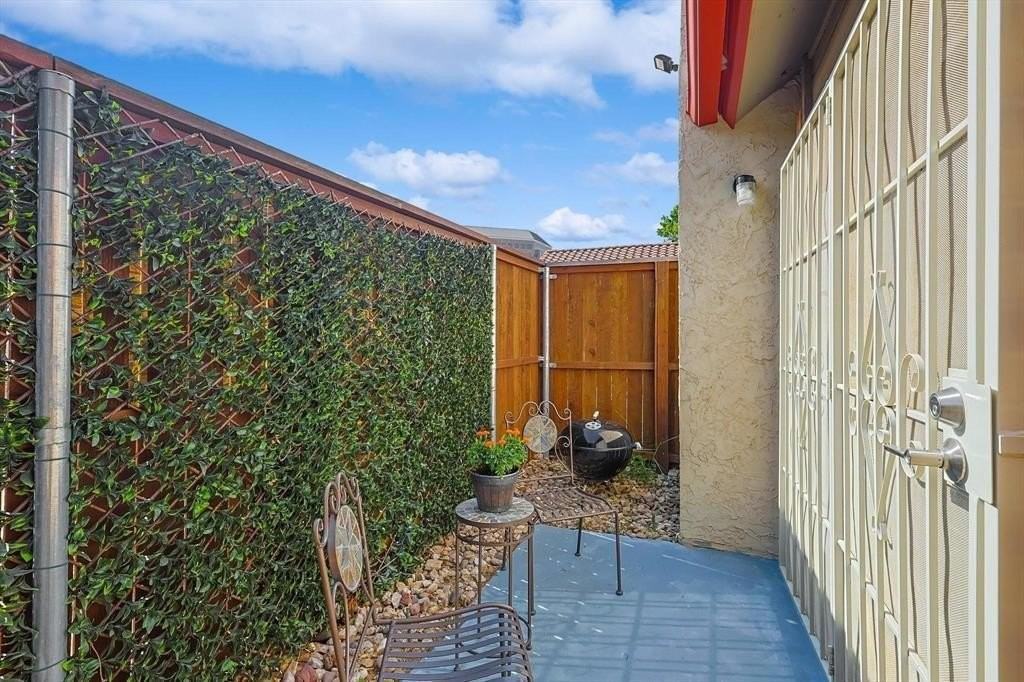 6505 Hickock Dr #4A - Photo 3 of 20