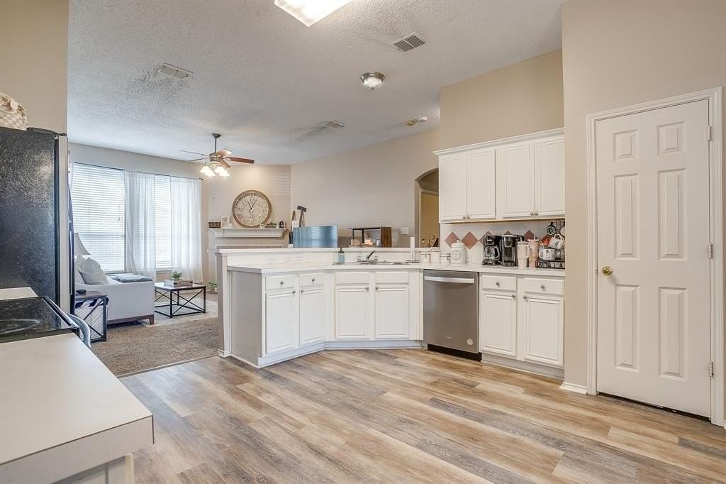 8136 Zion Trl - Photo 6 of 11