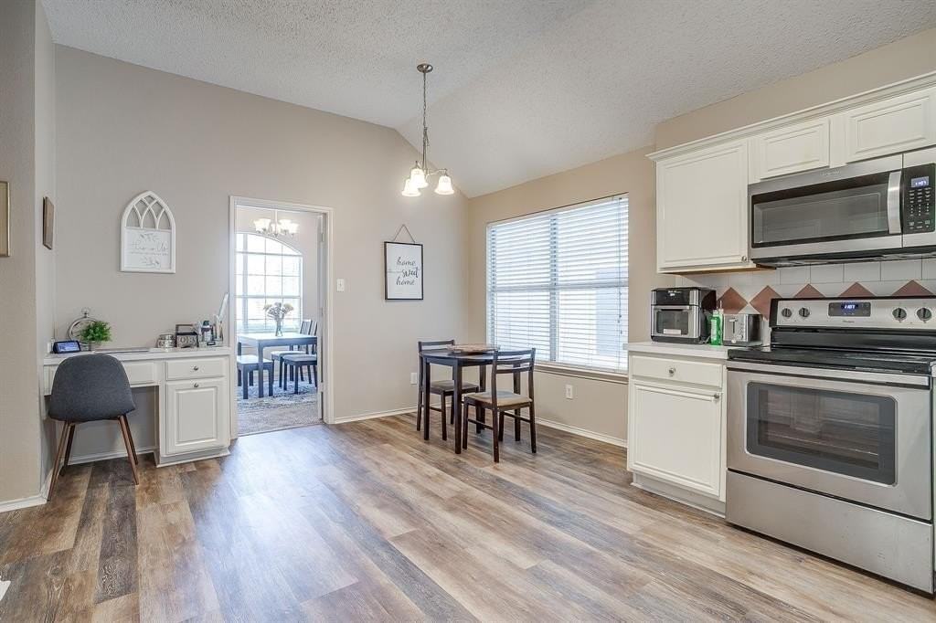 8136 Zion Trl - Photo 7 of 11