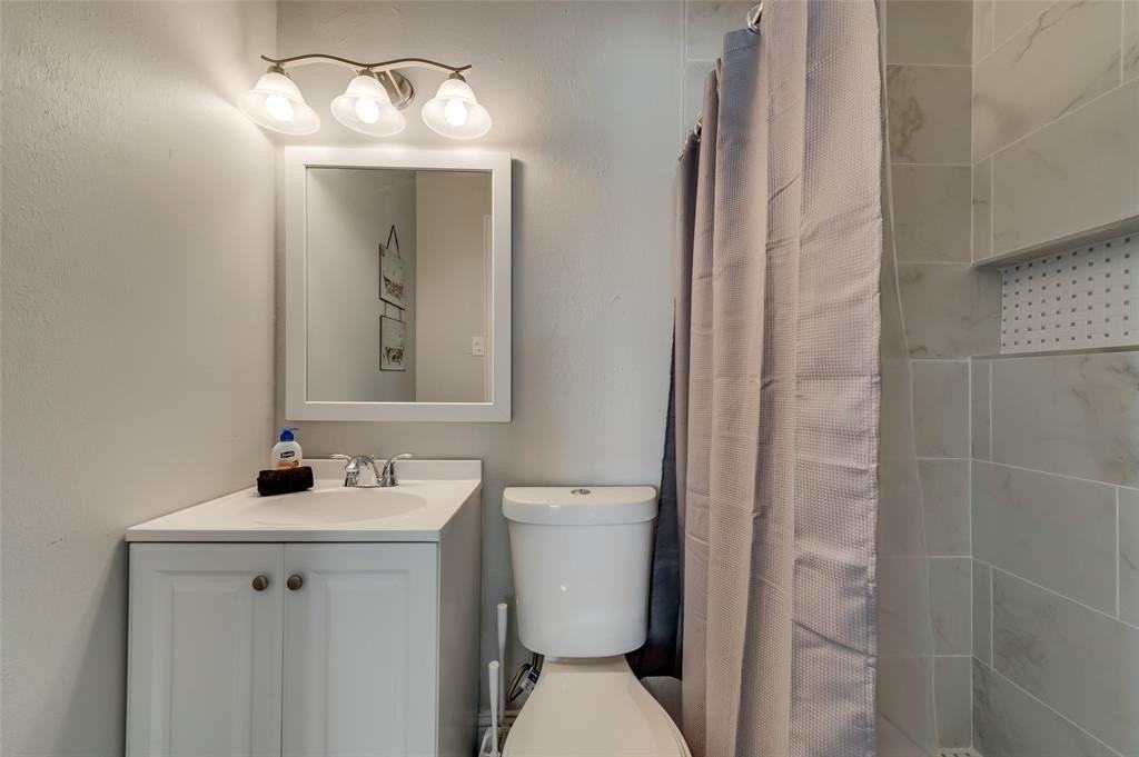 2314 S Hampton Rd - Photo 6 of 10