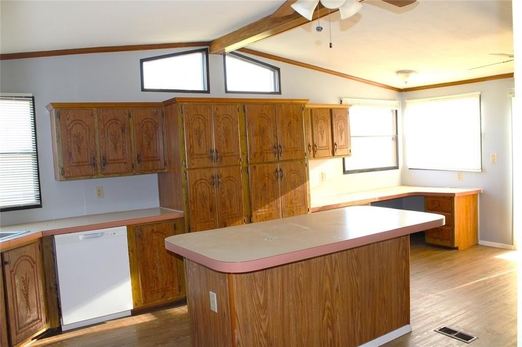 8644 Dustin Dr - Photo 7 of 24