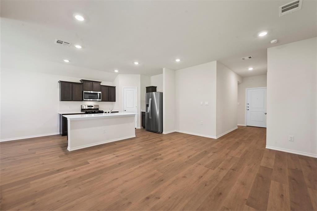 2313 Montgomery St - Photo 2 of 21