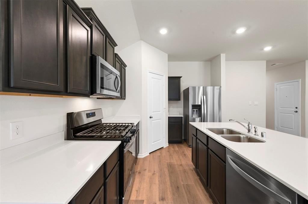 2313 Montgomery St - Photo 6 of 21