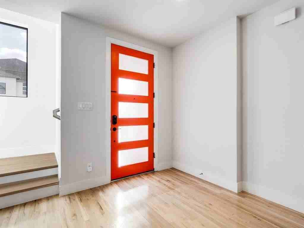 4913 Broadway Dr - Photo 3 of 40