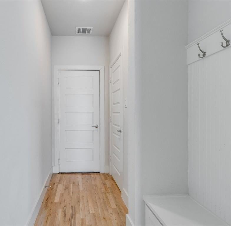 4913 Broadway Dr - Photo 6 of 40