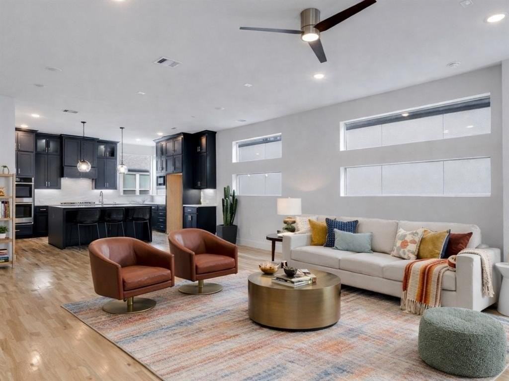 4913 Broadway Dr - Photo 7 of 40