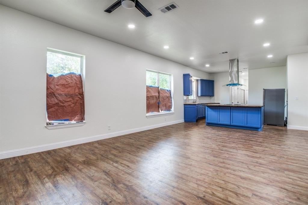 3423 S Harwood St - Photo 2 of 12