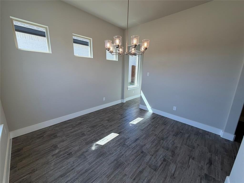 408 Clark Ave - Photo 4 of 26