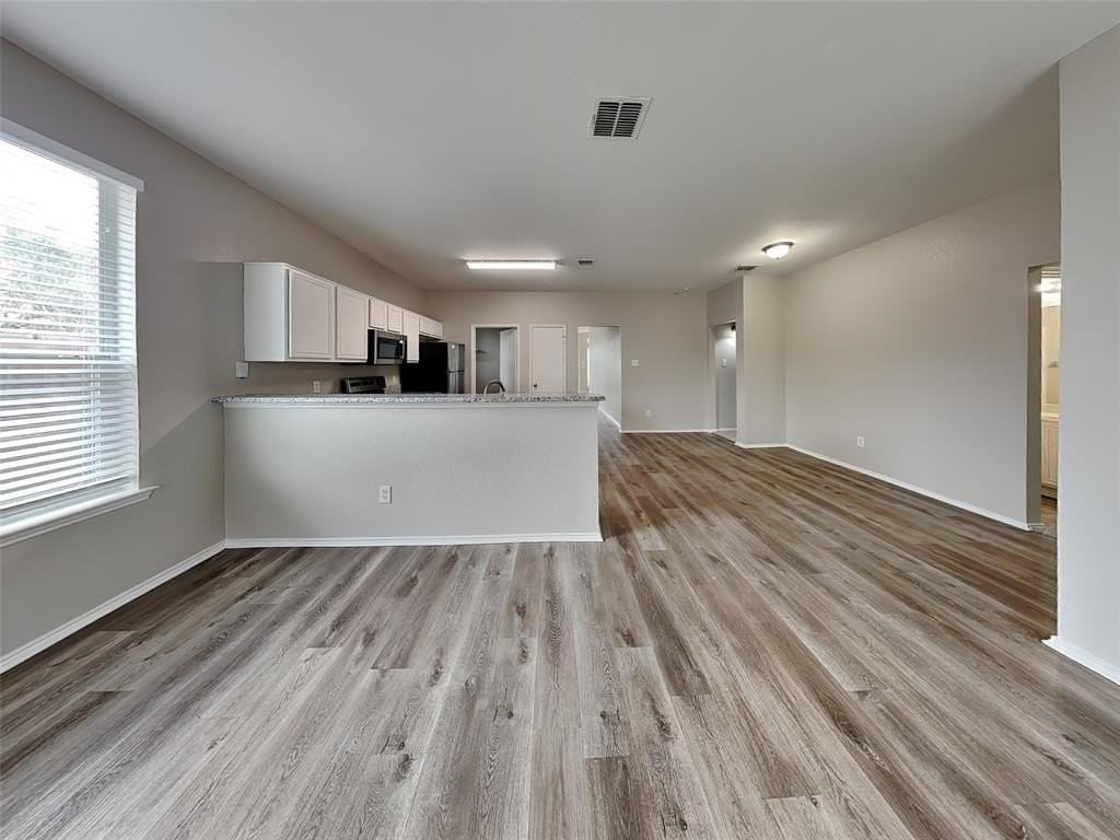 10008 Blue Bell Dr - Photo 2 of 20