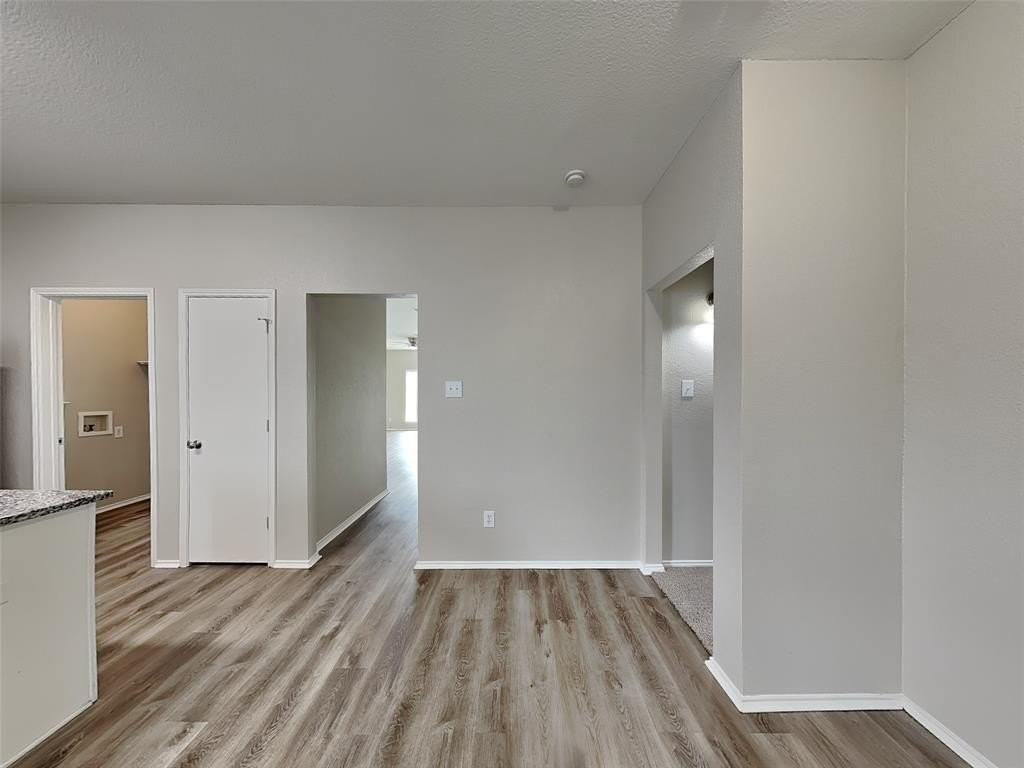 10008 Blue Bell Dr - Photo 4 of 20